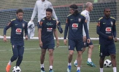 Neymar rubbishes Real Madrid rumours, says his only focus is World Cup 2018 Brazil