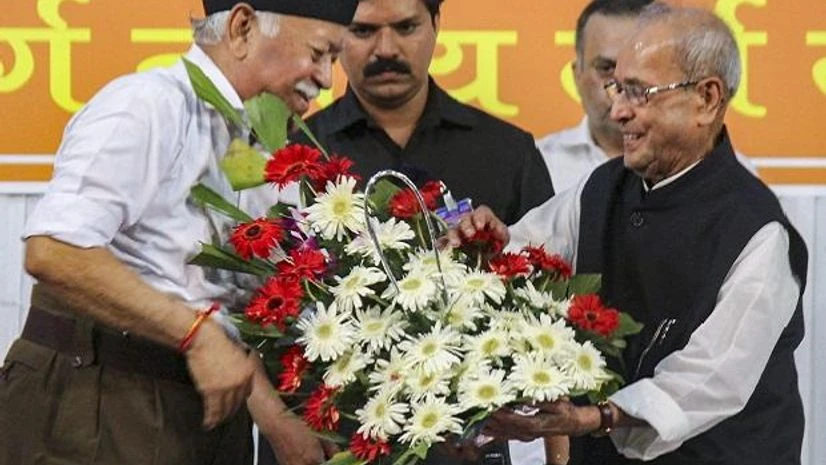 Former president Pranab Mukherjee being welcomed by Rashtriya Swayamsevak Sangh (RSS) chief Mohan Bhagwat at the closing ceremony of ‘Tritiya Varsha Sangh Shiksha Varg’, an Rashtriya Swayamsevak Sangh (RSS) Former president Pranab Mukherjee being welcomed by Rashtriya Swayamsevak Sangh (RSS) chief Mohan Bhagwat at the closing ceremony of ‘Tritiya Varsha Sangh Shiksha Varg’, an Rashtriya Swayamsevak Sangh (RSS)