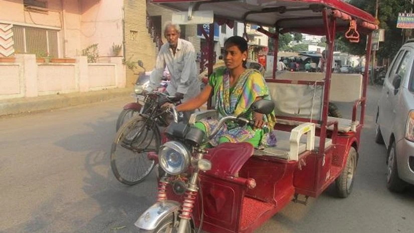 Most of the women e-rickshaw drivers associated with Humsafar are aged between 25 and 40 Most of the women e-rickshaw drivers associated with Humsafar are aged between 25 and 40