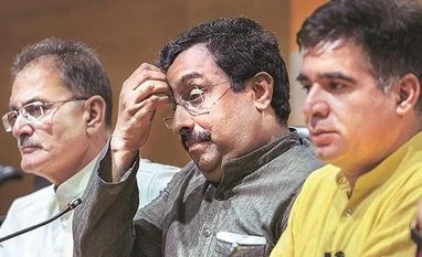 Why BJP ditched PDP? To gain lost ground before 2019, say political parties Ram Madhav (centre), who is in charge of the BJP affairs in J&K, with Deputy CM Kavinder Gupta (first from left) and BJP state chief Ravinder Raina at a press conference in New Delhi on Tuesday. Photo: PTI