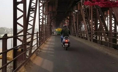Govt to build new rail bridge over Yamuna river in Delhi to ease congestion Loha pul, old yamuna bridge