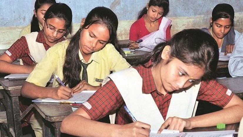 CBSE 12th result 2018: Are Delhi govt schools really outdoing private ones? CBSE 12th result 2018: Are Delhi govt schools really outdoing private ones?