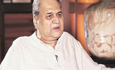 Performance in 2018: Bajaj Auto chief concerned over decline in volumes rahul bajaj, chairman bajaj auto