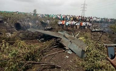 Sukhoi jet crashes in Maharashtra, pilots safe, investigation ordered Sukhoi, Sukhoi jet crash