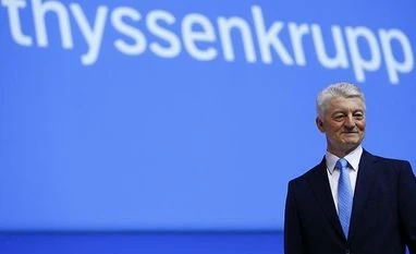German state premier backs Thyssenkrupp chairman, opposes company's breakup Heinrich Hiesinger, Thyssenkrupp