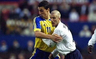 Ibrahimovic, Beckham make bizarre bet ahead of Sweden-England quarterfinal David Beckham and Ibrahimovic; Pic:Twitter