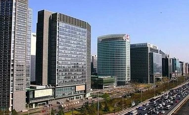 Beijing grapples with Delta, Omicron infections ahead of Winter Olympics beijing finance street