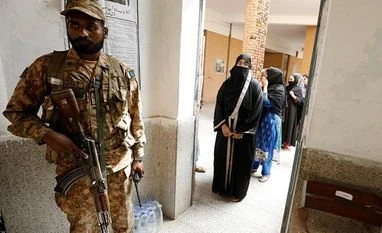 Pakistan election 2018: Imran Khan leads; EC rejects PML-N's rigging charge Pakistan elections