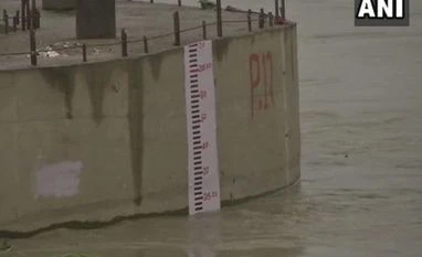 Yamuna water crosses warning level in Delhi, may rise further heavy rains, yamuna, haryana, yamuna river, delhi yamuna river, yamuna, yamuna crosses danger mark, heavy rainfall, rainfall in haryana, Yamuna river, delhi rainfall, heavy rain in delhi, yamuna danger mark