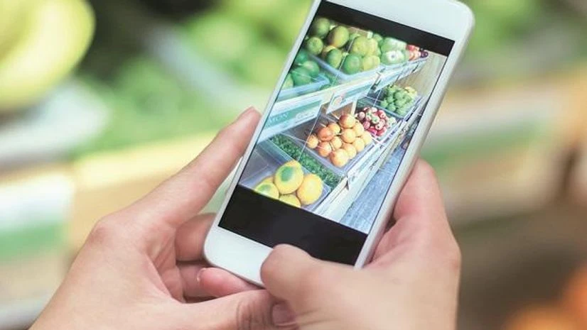 mobile, e-tail, e-retail mobile, e-tail, e-retail