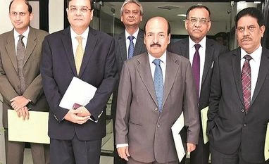 RBI increases repo rate by 25 bps to 6.5%; retains 'neutral' stance RBI, Viral Acharya, Urjit Patel, M D Patra, N S Vishwanathan, Mahesh Kumar Jain, BP Kanungo