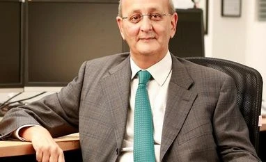 Large-caps will continue to lead rally: Avendus Capital's Andrew Holland Avendus Capital CEO Andrew Holland