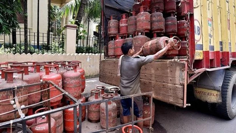 Ujjwala scheme to get Rs 293-cr publicity push from BJP ad brain: Sources Ujjwala scheme to get Rs 293-cr publicity push from BJP ad brain: Sources