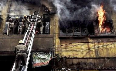 Three major fires break out in India in less than 15 hours bagri market fire, kolkata fire