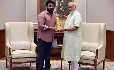 Ready to help Kerala irrespective of politics: PM to actor Mohanlal Mohanlal