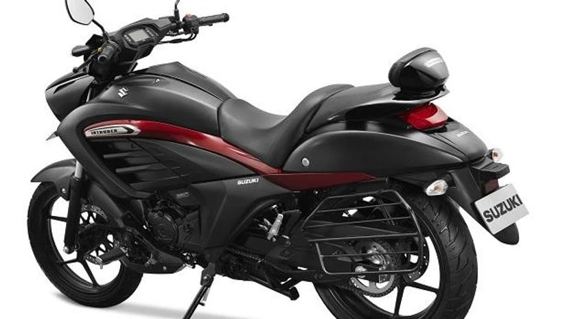 Suzuki Intruder-FI SP Suzuki Intruder-FI SP