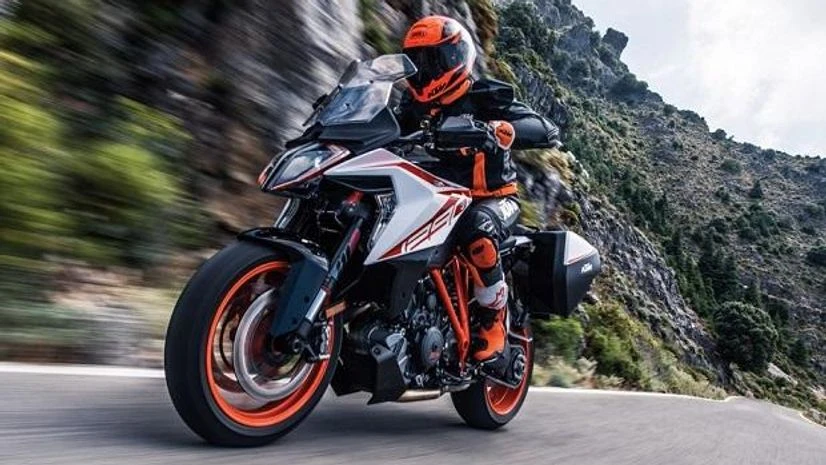 2019 KTM 1290 Super Duke GT 2019 KTM 1290 Super Duke GT