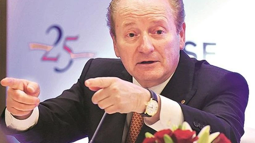 Professor Robert C Merton interacts with the media in Mumbai on Monday | Photo: Kamlesh Pednekar Professor Robert C Merton interacts with the media in Mumbai on Monday | Photo: Kamlesh Pednekar