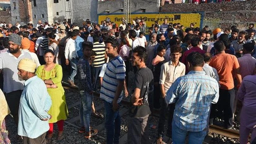 amritsar, amritsar train accident, train accident, protesters, protesters on tracks amritsar, amritsar train accident, train accident, protesters, protesters on tracks