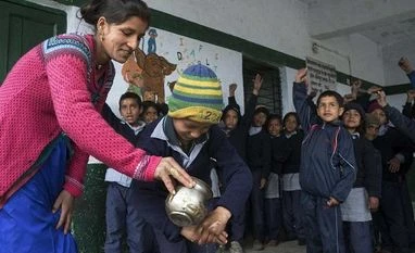 This ex-investment banker is tapping entrepreneurs inside rural Indians Headquartered in Delhi, Dharma Life began with 100 men and women who were 'recruited' in Maharashtra. It has now grown to 14,000 entrepreneurs across 35,000 villages in 13 states