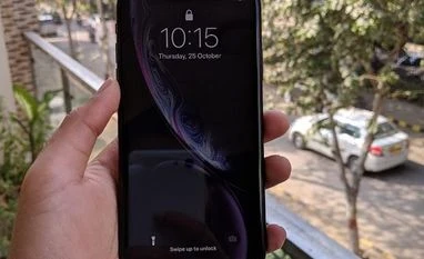 With deeper pixels, iPhone XR a delight for low-light photography: Experts iPhone XR: Front