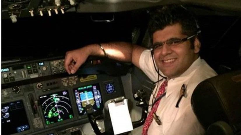 bhavye suneja, indonesia plane crash Bhavye Suneja, captain of the Lion Air plane that crashed