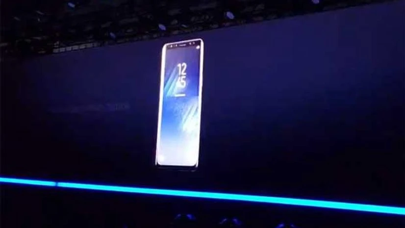 Samsung foldable phone Samsung foldable phone