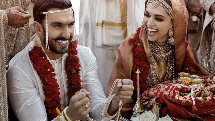 Deepika padukone reception lehenga price hot sale