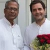 Tamradhwaj Sahu with Congress President Rahul Gandhi