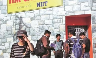 Quantitative Analysis tougher than expected in CAT 2018, cheering engineers iim cat