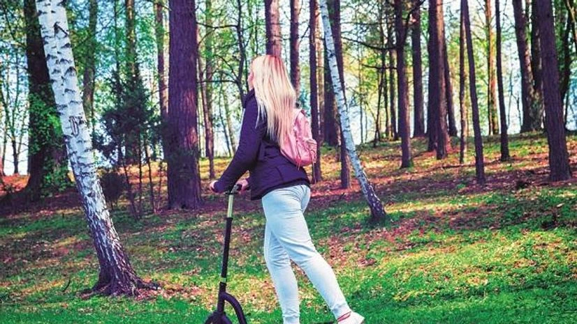 skating scooter skating scooter