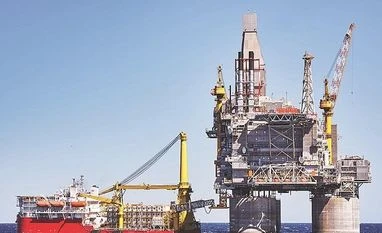 Oil falls to $60 as China's trade data raises fears of demand slowdown oil