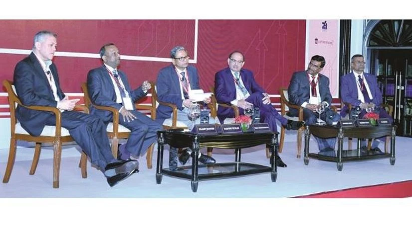 Round Table Round Table