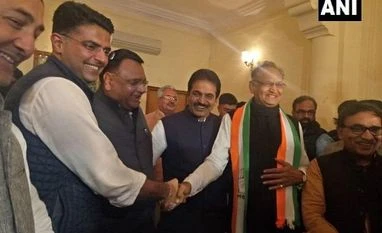 Rajasthan polls: Talks on between Congress, rebels who won as independents Congress, Sachin pilot, Ashok Gehlot