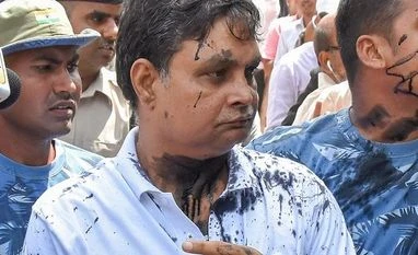 Muzaffarpur shelter home: Court to pronounce quantum of sentence for Feb 11 Main accused in the Muzaffarpur shelter home case Brajesh Thakur