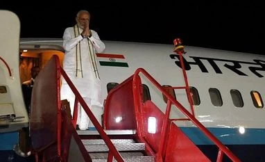 PM Modi pays tribute to 2004 tsunami victims in Andaman and Nicobar Islands pm modi, modi, narendra modi, pm