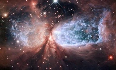 Youngest hot Jupitar offers new clues to formation of exotic worlds Nasa Hubble's image of celestial Snow Angel