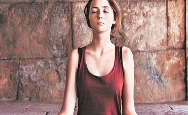 How to crush your old habits in the New Year with the help of science yoga