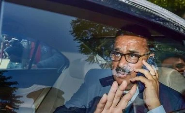 Alok Verma removed as CBI chief by PM Modi-led selection committee Alok Verma