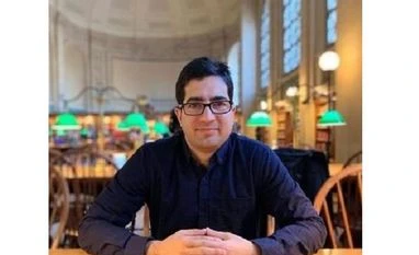 Delhi HC seeks Centre's response on Shah Faesal's plea on look out circular Kashmiri IAS officer Shah Faesal