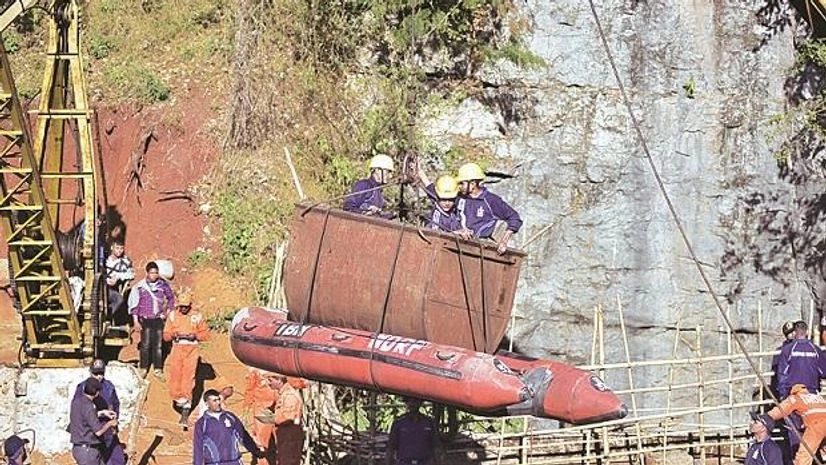 Mining. Meghalaya miners Navy personnel during a rescue operation in Meghalaya (Photo: Reuters/File)