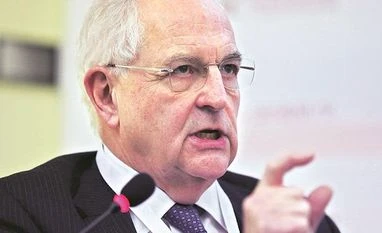 UBI good, but likely to be too costly to implement, says Martin Wolf Martin Wolf, Chief economics commentator, Financial Times