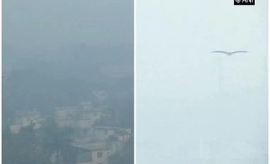 Minimum temperature at 4.2 degrees Celsius in Delhi; fog delays 11 trains Delhi weather