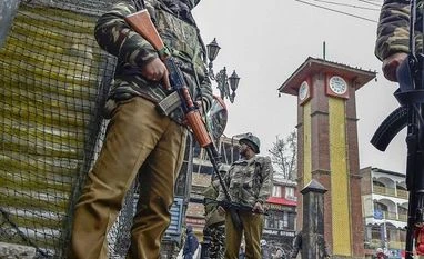 Kashmir on edge: Security beefed up, many leaders 'detained or arrested' Representative image