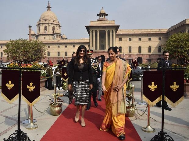 Defence Minister Nirmala Sitharaman welcomes Maldives Defence Minister Mariya Ahmed Didi Defence Minister Nirmala Sitharaman welcomes Maldives Defence Minister Mariya Ahmed Didi