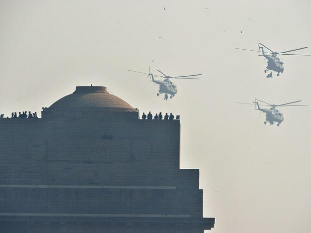 Three ALH Mk IV helicopter fly past the India Gate in 'Rudra' formation Three ALH Mk IV helicopter fly past the India Gate in 'Rudra' formation