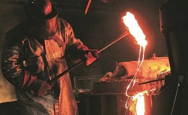 Core sectors' growth slows down to 1.8% in Jan on oil, refinery products growth, core sector, industry, production