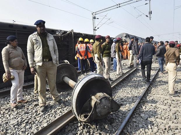 Prima facie cause of the derailment is rail fracture of CMS X-Ing at Barauni end of station yard Prima facie cause of the derailment is rail fracture of CMS X-Ing at Barauni end of station yard