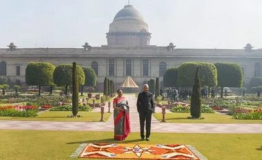 Mughal Gardens to open for general public from February 12 to March 16 President Ram Nath Kovind and First Lady Savita Kovind pose for a photograph during a preview of the Mughal Gardens at Rashtrapati Bhavan in New Delhi