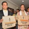 (R-L) Assam Finance Minister Himanta Biswa Sarma and Chief Minister Sarbananda Sonowal arrive at the Assam Legislative Assembly to present the Budget for the year 2019-2020, in Guwahati,Wednesday (Photo: PTI)